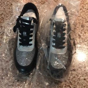 Michael Kors Allie Wrap Trainer size 6
